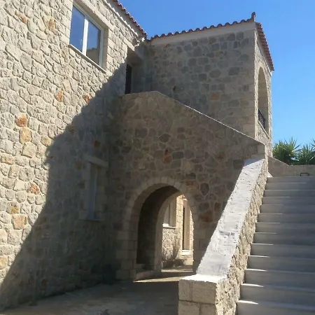 Casa vacanze Ktima Nafsika - First-floor Luxury In Majestic Estate Rozaíika