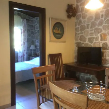 Ktima Nafsika - First-floor Luxury In Majestic Estate Rozaíika