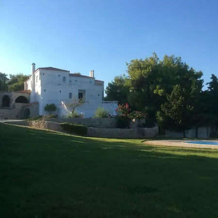 Ktima Nafsika - First-floor Luxury In Majestic Estate Feriehus *