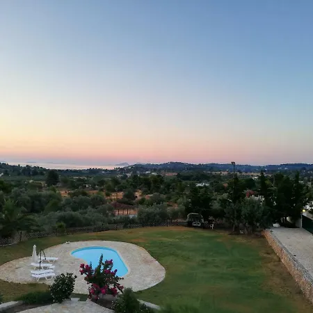 Prázdninový dům Ktima Nafsika - First-floor Luxury In Majestic Estate Rozaíika
