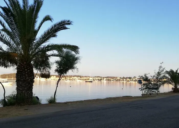 Ktima Nafsika - First-floor Luxury In Majestic Estate *