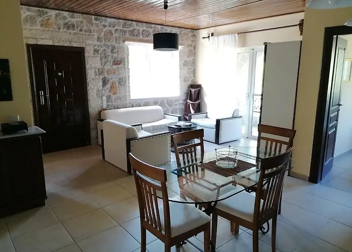 Ktima Nafsika - First-floor Luxury In Majestic Estate *